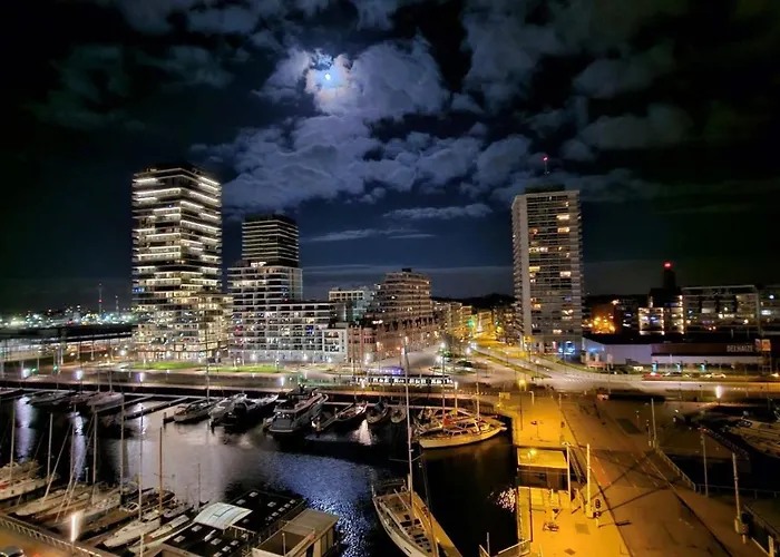 Wonderful Flat With Amazing Views Over Lejlighed Oostende